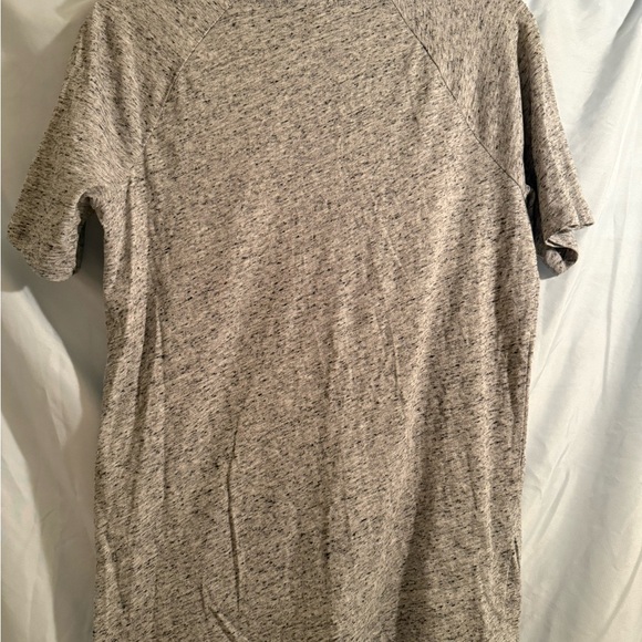 PINK Victoria's Secret Heather Gray Tee size medium - Picture 3 of 4